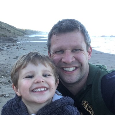 Profile Picture of Andrew Grainger (@AndrewG76237636) on Twitter