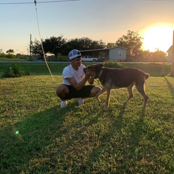 Profile Picture of Sebastian Grimaldo (@sebastiangri686) on Poshmark