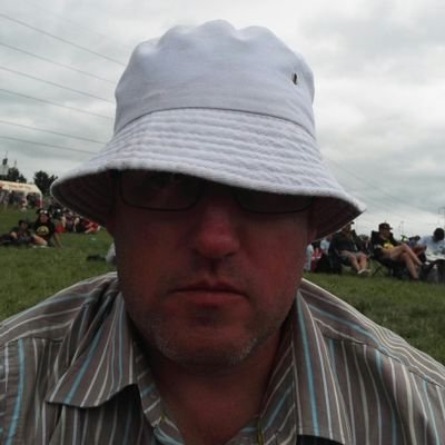 Profile Picture of Chris Moores (@Chrismoores75) on Twitter