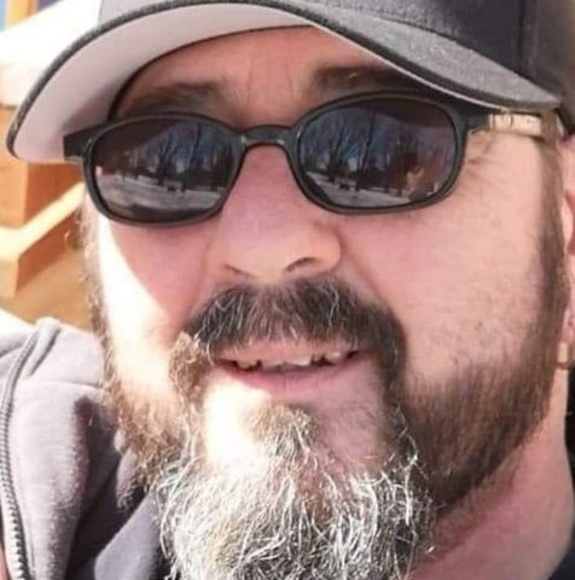 Profile Picture of Stephen Cote (@stephencote) on Poshmark