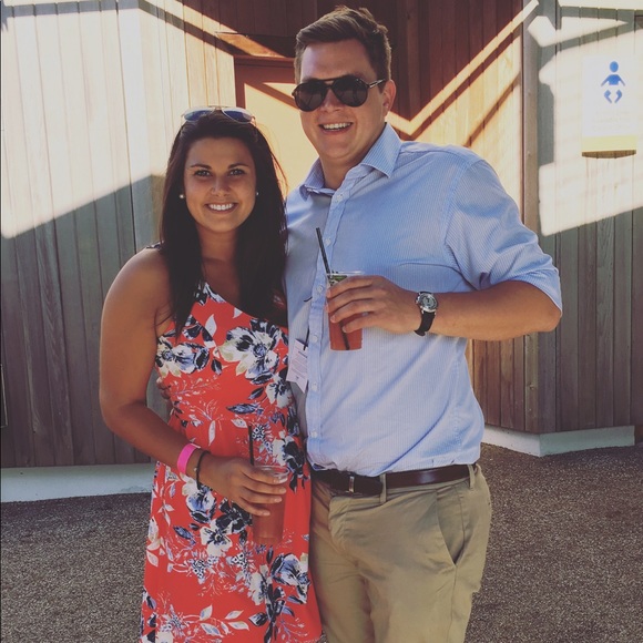 Profile Picture of Samantha Elsing (@samelsing) on Poshmark