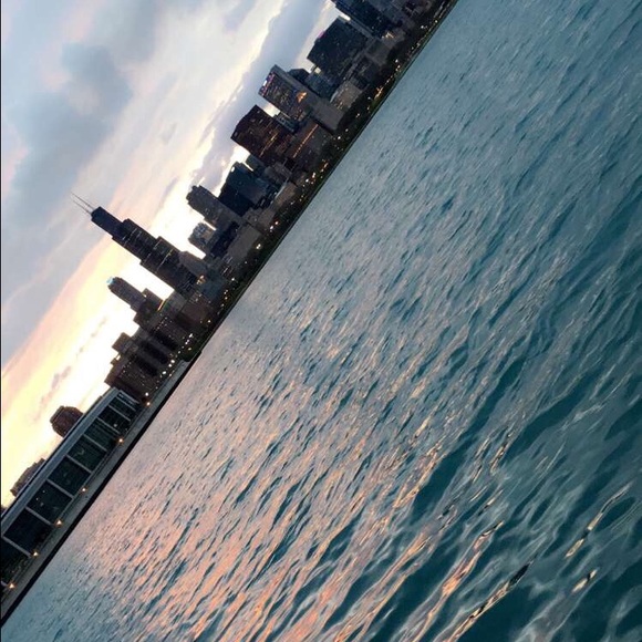 Profile Picture of Carlos Macedonio (@carlos3031) on Poshmark