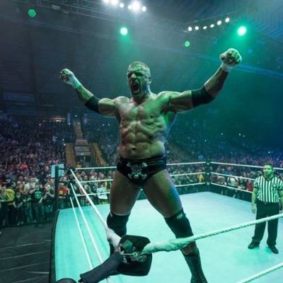 Profile Picture of Hassan Shah (@shnasj) on Twitter