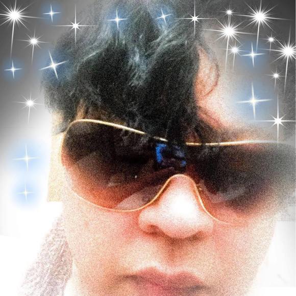 Profile Picture of Eleanor Franklin (@efranklin6934) on Poshmark