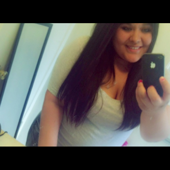 Arelene Ayala - Poshmark Profile Picture of Arelene Ayala (@areleneayala) on Poshmark