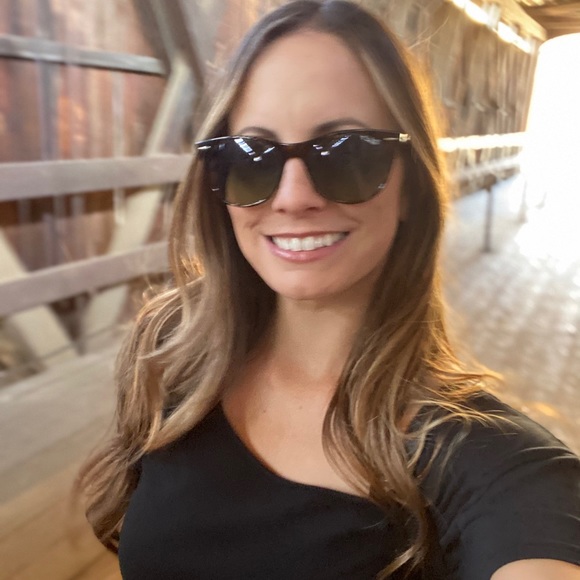 Profile Picture of Jessica Borrego (@jessicaborre474) on Poshmark