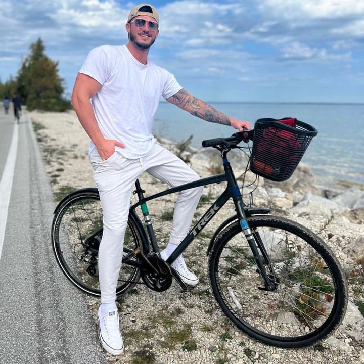 Profile Picture of rich ard (@richard__black_1) on Tiktok