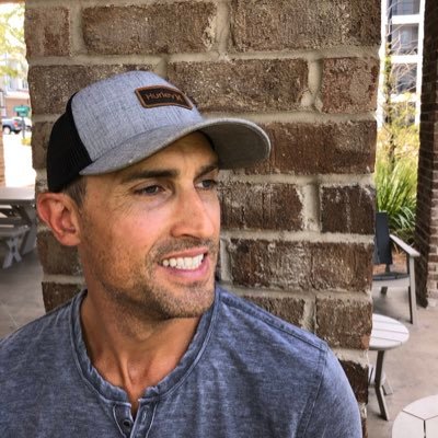 Profile Picture of Jason Houston (@CompleteWebco) on Twitter