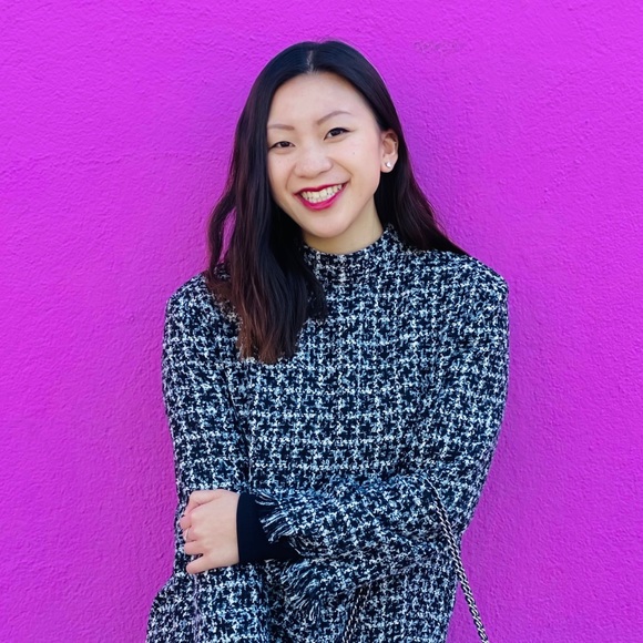 Profile Picture of Lily Huang (@home_market) on Poshmark