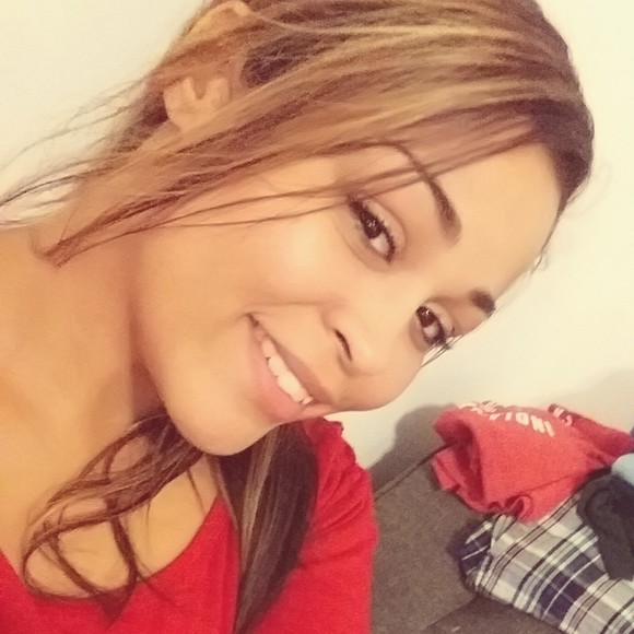 Profile Picture of Karima Salim (@ksalim90) on Poshmark