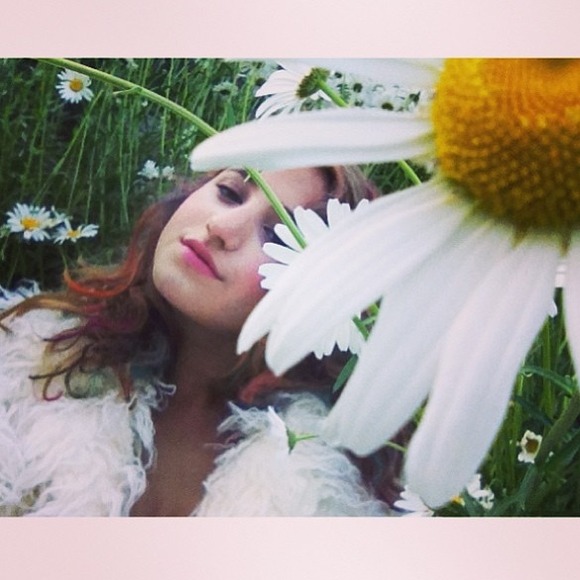 Profile Picture of Gabrielle Cloutier (@blahblahclothes) on Poshmark