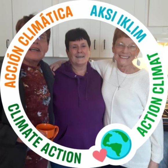 Profile Picture of Loreen Boucher (@loreenmaryb) on Poshmark