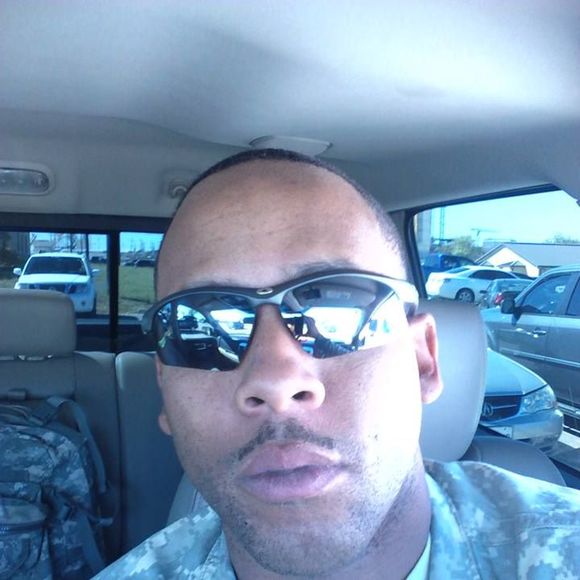 Profile Picture of Delwin Smith (@delwin34) on Poshmark