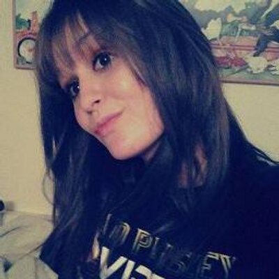 Profile Picture of Carrie (@CarrieAnnBaum) on Twitter