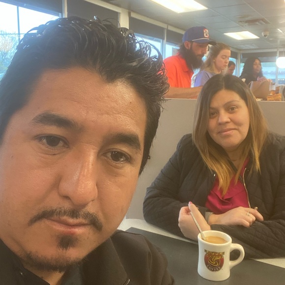 Profile Picture of Daniel Andrade (@karatulita87) on Poshmark