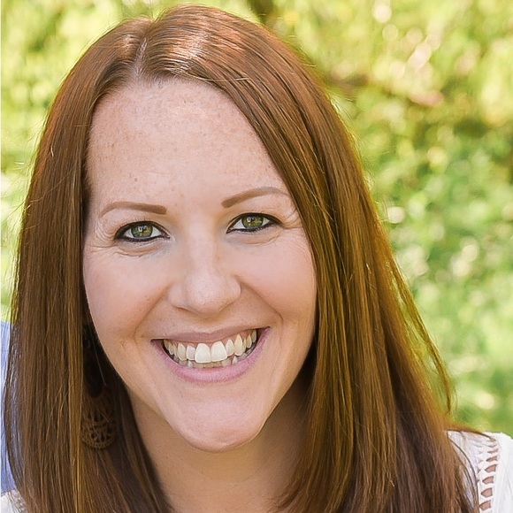 Profile Picture of Bethany Dusenberry (@babraham28) on Poshmark