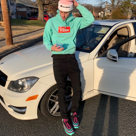Profile Picture of Ethan Pace (@pacerr) on Poshmark
