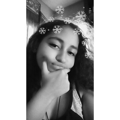 Profile Picture of Melanie Cavazos ❣ (@MelanieCvazos) on Twitter