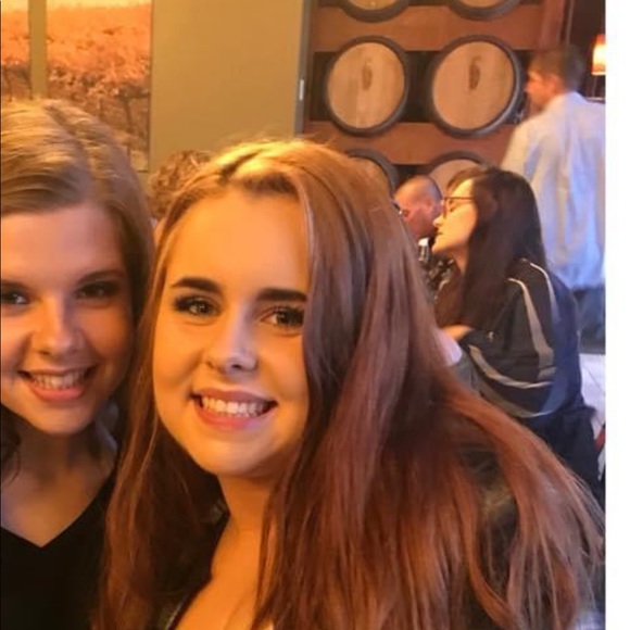 Profile Picture of Alexis Kavanagh (@alexiskavana452) on Poshmark
