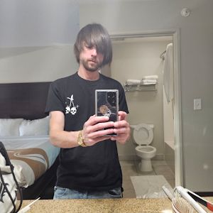 Profile Picture of jamesravas (@jamesravas) on Tiktok