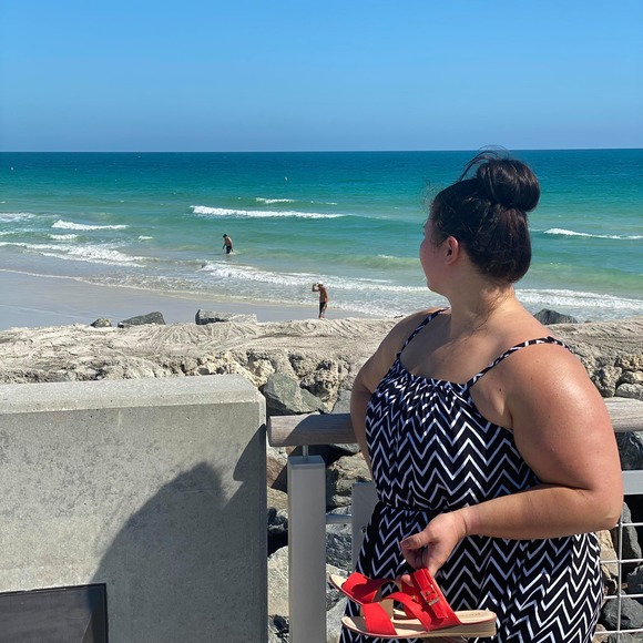 Profile Picture of Oksana Mikityuk (@oxygen8705) on Poshmark