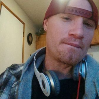 Profile Picture of Jeffrey Pickens (@p_jeffray) on Twitter