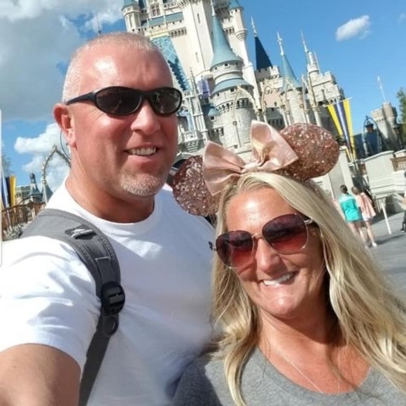 Profile Picture of Brad Parker (@parkerboy4u2) on Poshmark