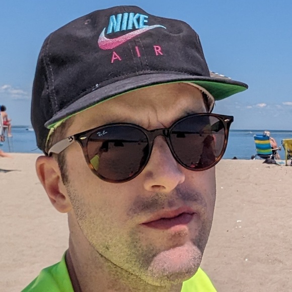 Profile Picture of Michael Rogan (@roganmike4) on Poshmark