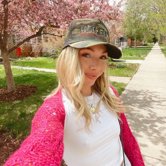 Profile Picture of Kay Keller (@kayykellershops) on Poshmark