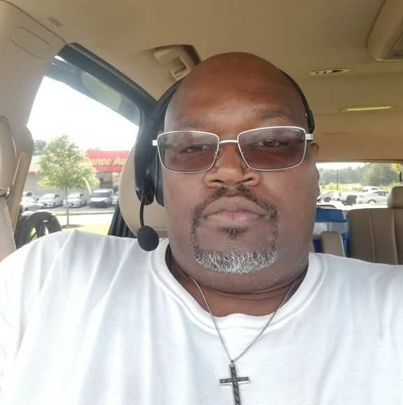 Profile Picture of Tyronne Bunkley (@tronebunkley) on Poshmark