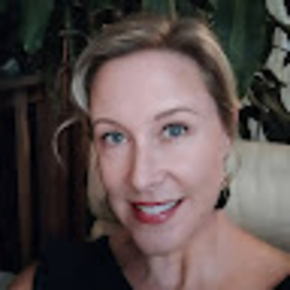 Melissa Schleinkofer - Poshmark Profile Picture of Melissa Schleinkofer (@mxcook8) on Poshmark