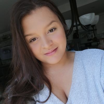 Profile Picture of Jade Desharnais-Morin (@DesharnaisJade) on Twitter