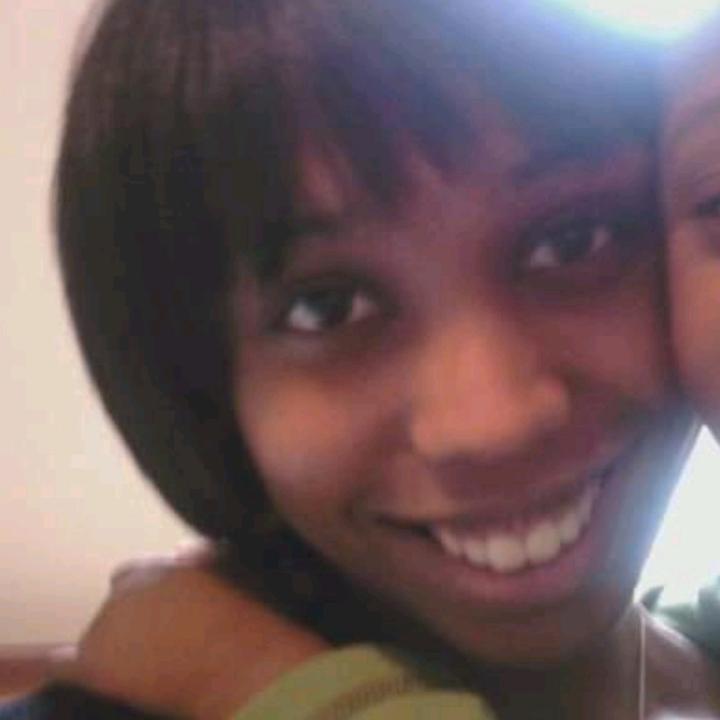 Jessica Earls - Tiktok Profile Picture of Jessica Earls (@@jessicaearls) on Tiktok