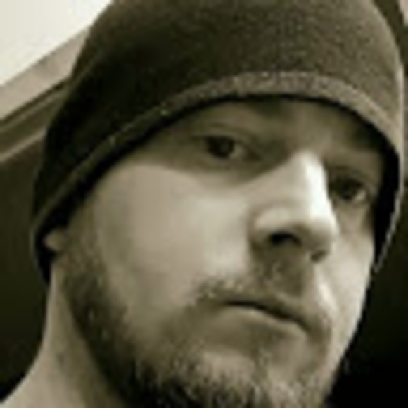 Profile Picture of Eric Koplitz (@ekoplitz00) on Poshmark