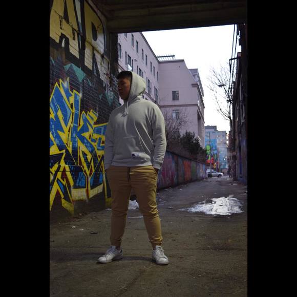 Profile Picture of Kenneth Cai (@kcai7904) on Poshmark