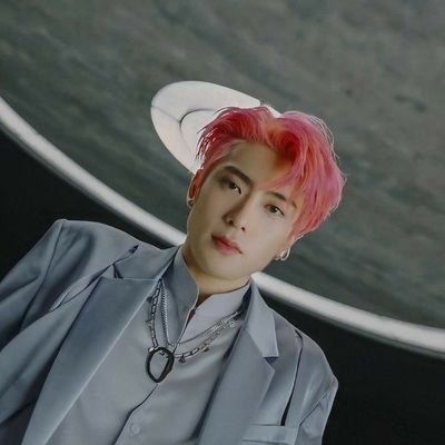 Profile Picture of 𝐜𝐢𝐬𝐬 🍑 | Rest (@peachydelight__) on Twitter