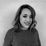 Profile Picture of Veronica (@shadesofcolourbyv) on Instagram