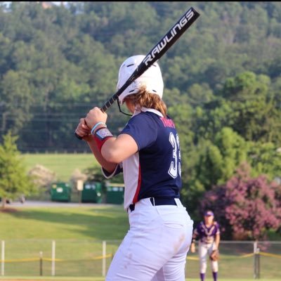 Profile Picture of Tessa Thompson 2022 🥎 Team PA Sroka 18u (@TessaThompson33) on Twitter