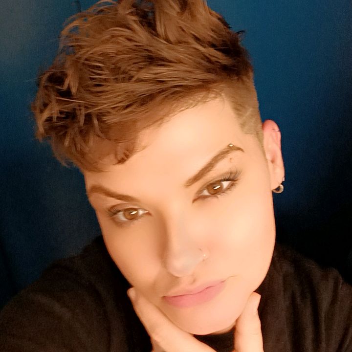 Profile Picture of April hicks (@aprilmayh89) on Tiktok