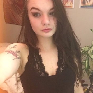 Profile Picture of Rachel McComb (@RachelMcComb5) on Twitter