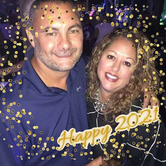 Profile Picture of Lisa Noratel bedell (@bedelllisa) on Poshmark