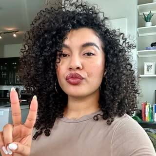 Profile Picture of Laura Silva (@lausilvah) on Instagram