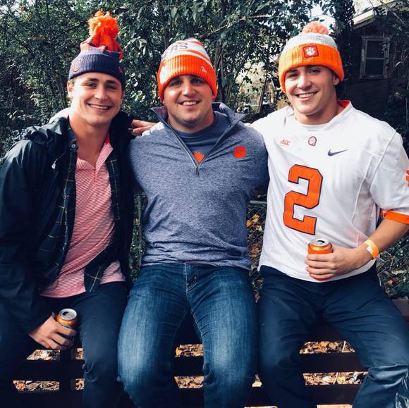 Bobby Trifone - Poshmark Profile Picture of Bobby Trifone (@bobbytrifone) on Poshmark