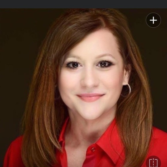 Profile Picture of Debbie Wilson (@wilsond516) on Poshmark