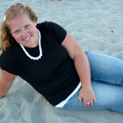 Profile Picture of Amanda Tinker (@tinkerbella1742) on Twitter