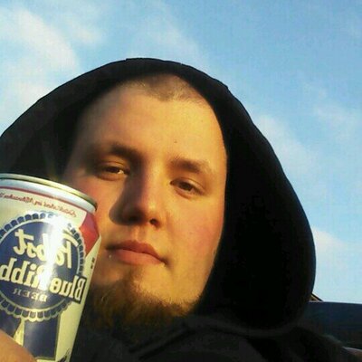 Profile Picture of Alex Melson (@fuzzy_duzzit) on Twitter