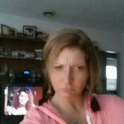 Profile Picture of Andrea Wingert (@@andiLynn32) on Twitter