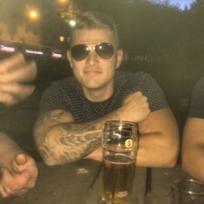 Profile Picture of Kevin Castle (@GoonerKev88) on Twitter