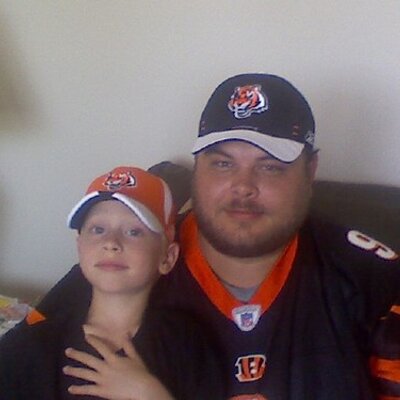 Profile Picture of Josh Esslinger (@joshesslinger) on Twitter