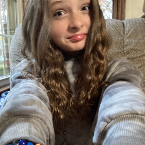 Profile Picture of Kaylee Blackmer (@kaylee_blackmer) on Poshmark